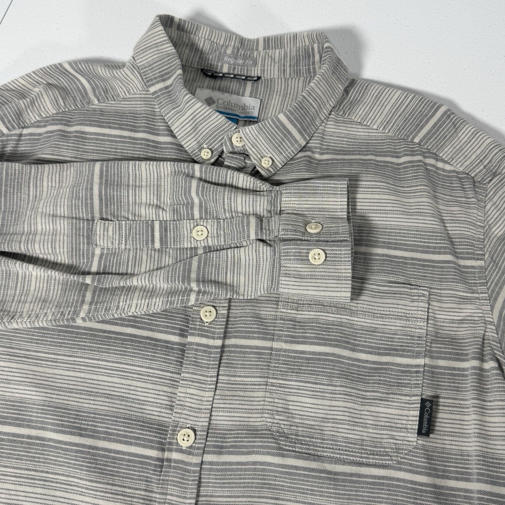 Columbia Gray Beige Stripe Button Down Cotton LS Shirt Mens‎ L Minimalist